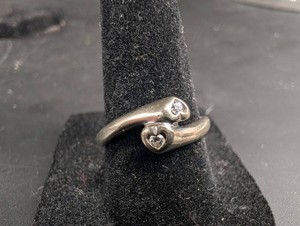 Vintage 14K White Gold Ring With 2 Heart-Shaped Stones