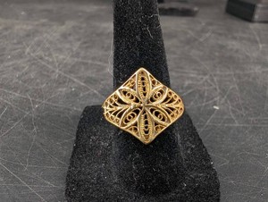 18k Gold Turkey Filigree Ring 3.77g