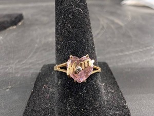 10K Gold Pink Heart Ring