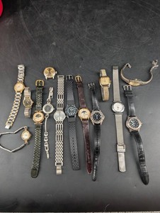 Mixed Lot of 14 Watches - Fossil, Seiko, Skagen & More