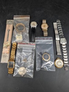 Mixed Lot Vintage-Style Watches & Watch Bands