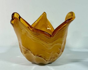 Murano White Cristal Hand-Blown in Italy Handkerchief Bowl