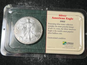 2002 AMERICAN SILVER EAGLE 1 TROY OZ .999 FINE SILVER IN CASE