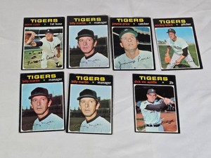 Lot of 7 Detroit Tigers Vintage 1971 Baseball Cards Featuring Norm Cash, Billy Martin, Jimmie Price, Mickey Lolich, and Dick McAuliffe.