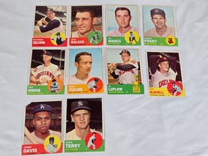 Lot of 10 Vintage 1963 Baseball Cards Featuring Dick Donovan, Tommy Davis, Ralph Terry and More