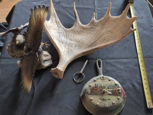 Rustic Cabin Decor Lot Antler Eagle Figurine Frying Pan Clock