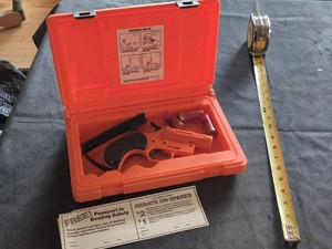 Olin Marine Flare Gun Safety Signal Kit w Case & 4 Flares