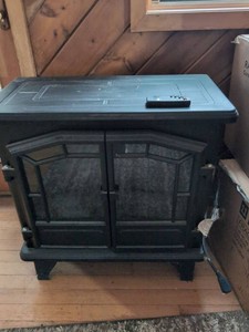 ChimneyFree Electric Fireplace Stove Heater w Remote Black 30in