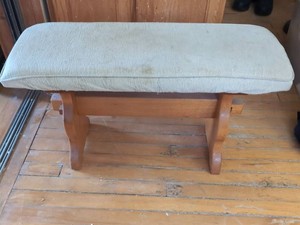 Mission Style Oak Bench With Removable Upholstered Cushion 32in