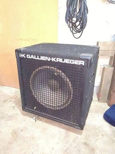 Gallien-Krueger Bass Speaker Cabinet w Casters Carpeted Enclosure