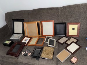 Lot of Assorted Picture Frames Wood Metal Glass Tabletop Wall Decor
