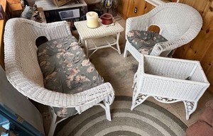 4-Piece White Wicker Patio Sunroom Set , includes 2 large candles