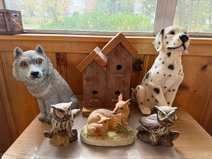 Assorted Animal Figurines & Rustic Wooden Birdhouse Decor Lot