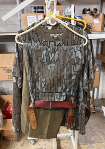 Variety of Camo Hunting Clothes-See Photos