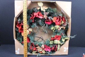 30-Inch Pre-Lit Christmas Wreath With Red Flowers