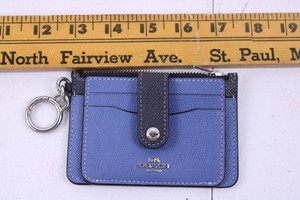 Coach Crossgrain Leather Attachment Card Case