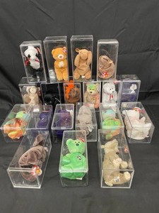 TY Beanie Babies Animal Plush Collection in Display Cases (Lot of 19)