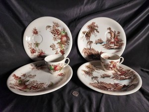39 - Porcelain Teacup & Saucer Set (Lot of 4)