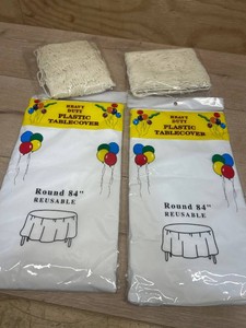 Round 84 Reusable Table Cloth
