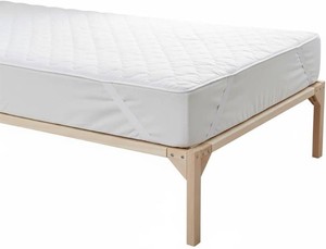 $20 Gilbin, Quilted Cot Size Mattress Pad, 30 x 75