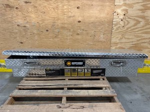 $420 Northern Tool  Equipment Side-Mount Truck Toolbox, 60in. x 11.5in. x 11in., Aluminum, Diamond Plate, Pull Handle Latches #41891