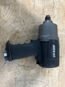 $512 AIRCAT Super-Duty Air Impact Wrench, 34in. Drive, 8 CFM, 1400 Ft.Lbs. Torque, Model 1770-XL- AS IS